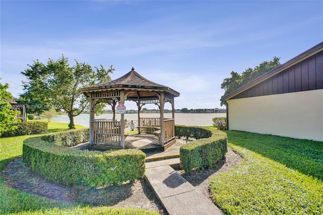707 Banks Road, Margate, FL 33063