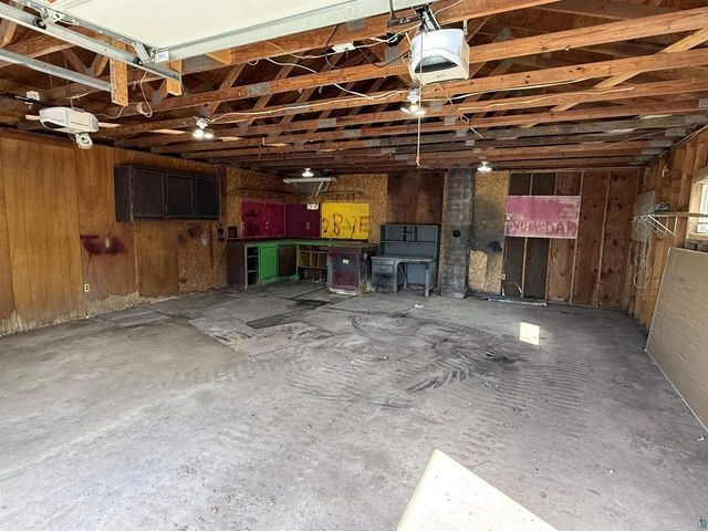 2715 E 3rd St, Superior, WI 54880