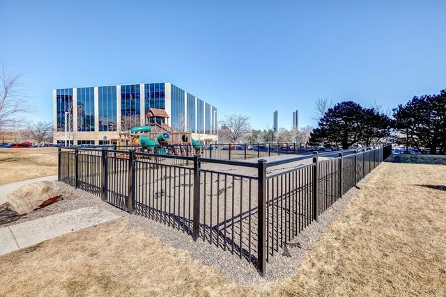 1120 S 2nd Street 814, Minneapolis, MN 55415