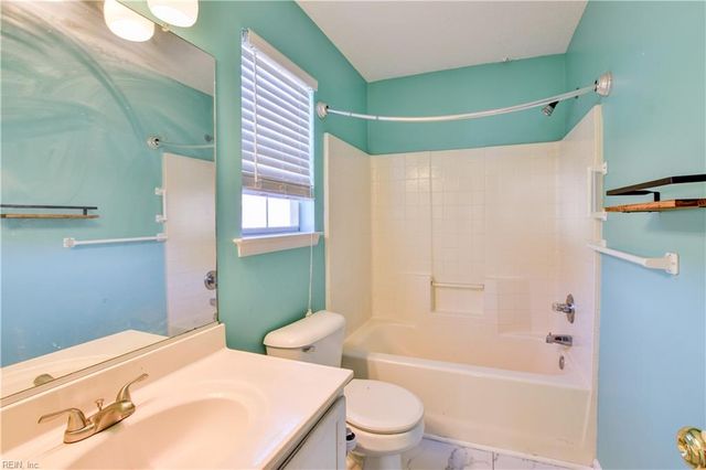 709 Whisper WALK, Chesapeake, VA 23322