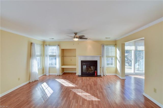 709 Whisper WALK, Chesapeake, VA 23322