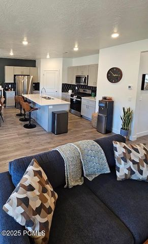 1887 Wolverine Way, Washington, UT 84780