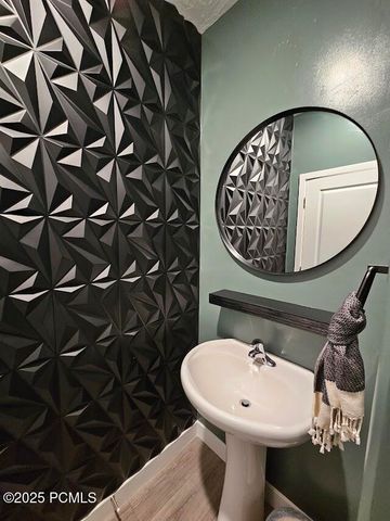 1887 Wolverine Way, Washington, UT 84780