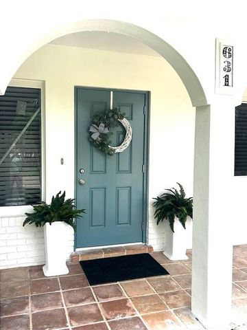 631 Linnet Circle, Delray Beach, FL 33444