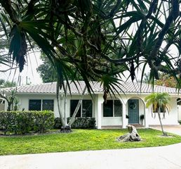 631 Linnet Circle, Delray Beach, FL 33444