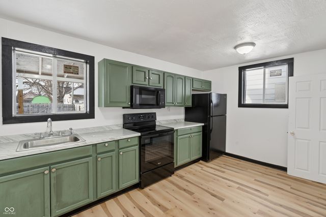 20 Eastern Avenue, Indianapolis, IN 46201