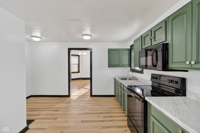 20 Eastern Avenue, Indianapolis, IN 46201