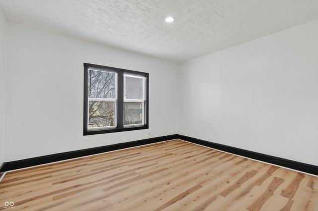 20 Eastern Avenue, Indianapolis, IN 46201