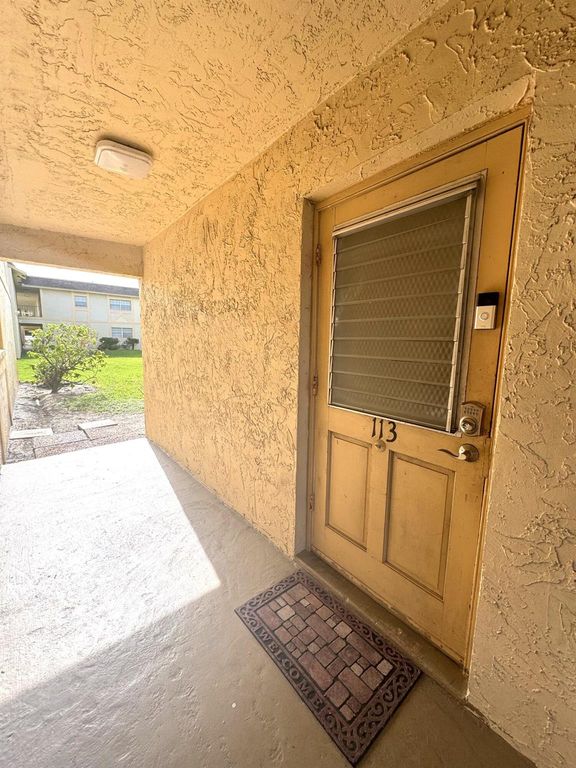 1700 Dover Rd. Road 113a, Delray Beach, FL 33445