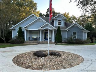 4548 Duncan Drive, Sugar Hill, GA 30518
