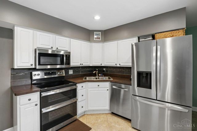 1570 Blueorchard Drive, Cincinnati, OH 45230
