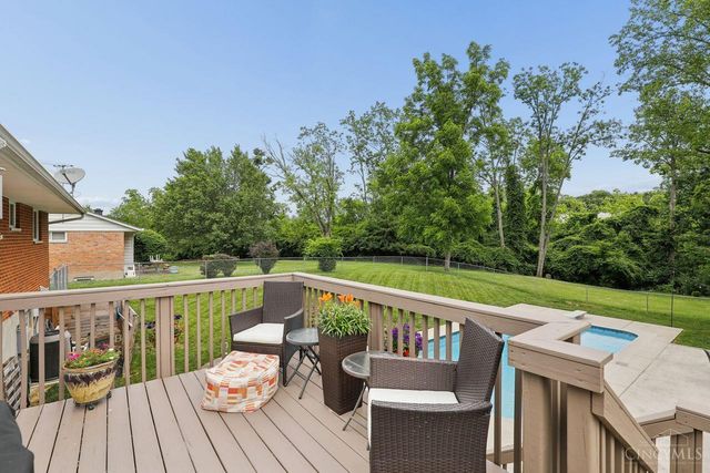 1570 Blueorchard Drive, Cincinnati, OH 45230