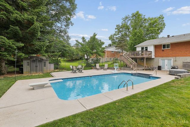 1570 Blueorchard Drive, Cincinnati, OH 45230