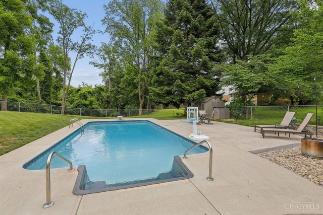 1570 Blueorchard Drive, Cincinnati, OH 45230
