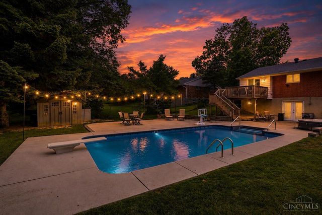 1570 Blueorchard Drive, Cincinnati, OH 45230