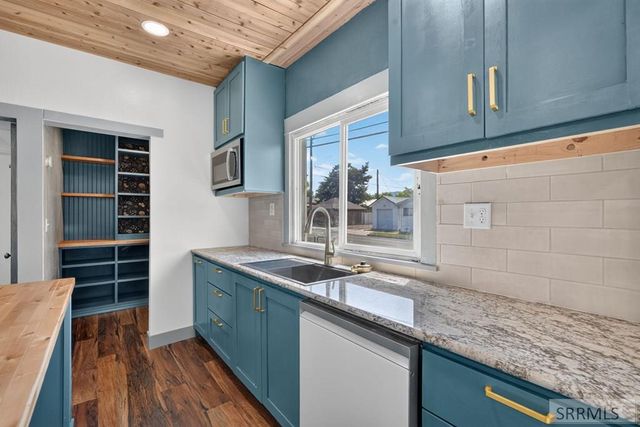 1004 N Grant Avenue, Pocatello, ID 83204