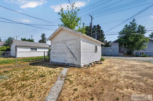 1004 N Grant Avenue, Pocatello, ID 83204