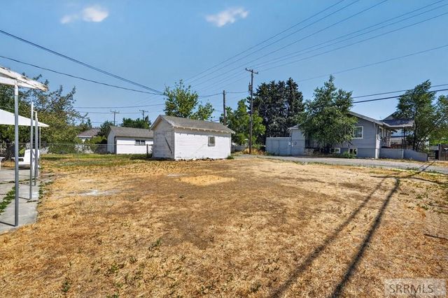 1004 N Grant Avenue, Pocatello, ID 83204