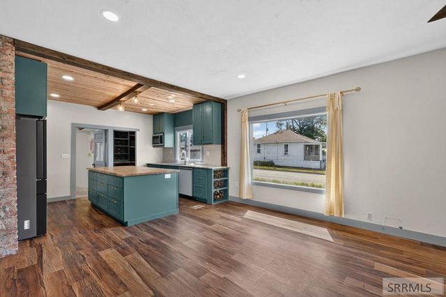 1004 N Grant Avenue, Pocatello, ID 83204