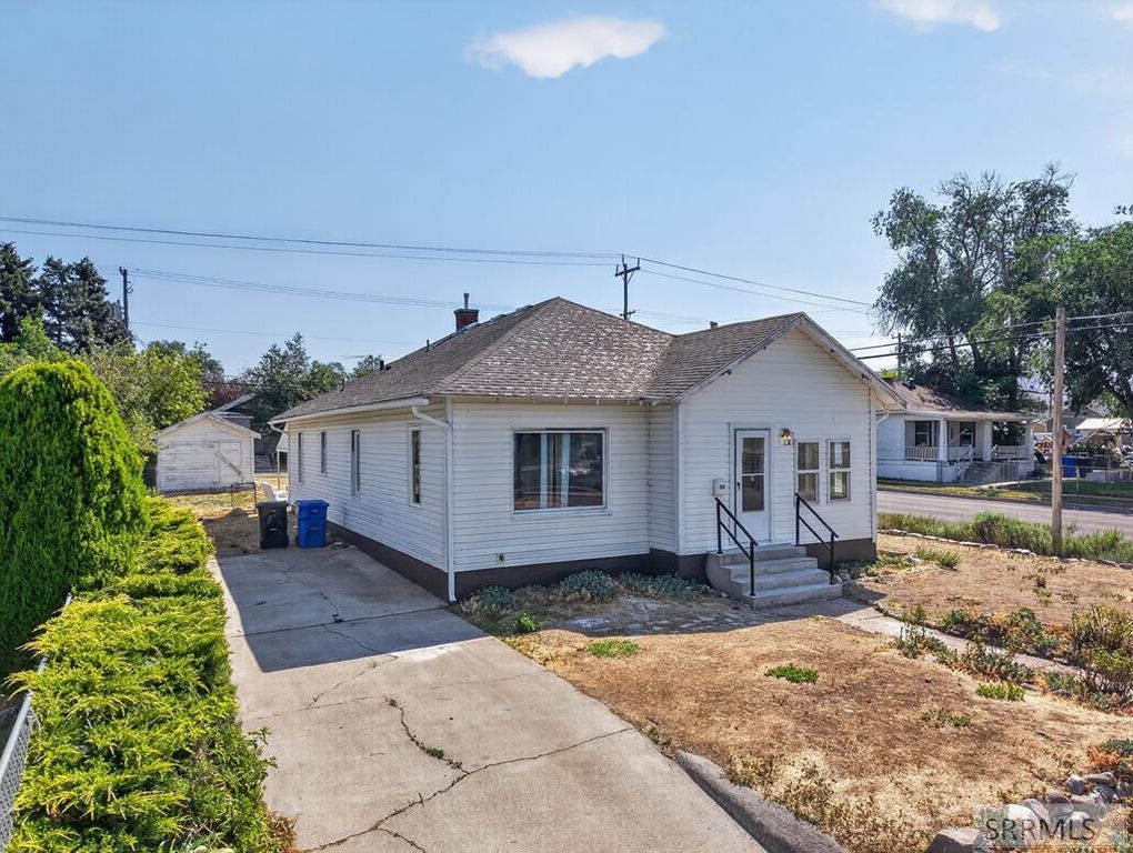 1004 N Grant Avenue, Pocatello, ID 83204
