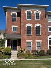 2454 Gwinnett Street, Carmel, IN 46032