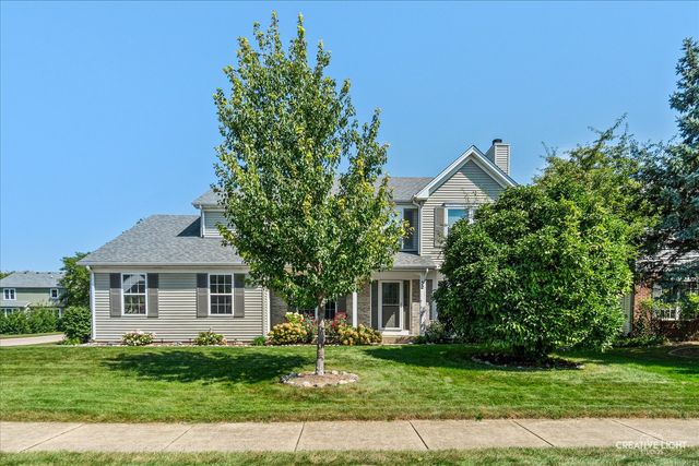52 Blackberry Trail, Aurora, IL 60506