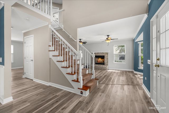 52 Blackberry Trail, Aurora, IL 60506