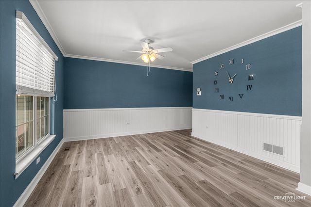 52 Blackberry Trail, Aurora, IL 60506