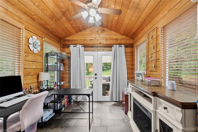 7317 Farmbrook Place, Thomasville, NC 27360