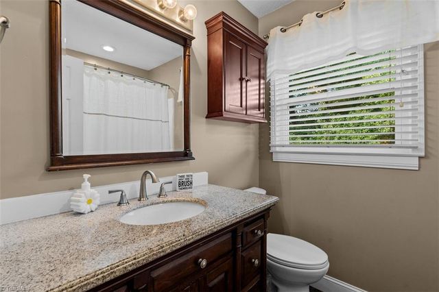 7317 Farmbrook Place, Thomasville, NC 27360