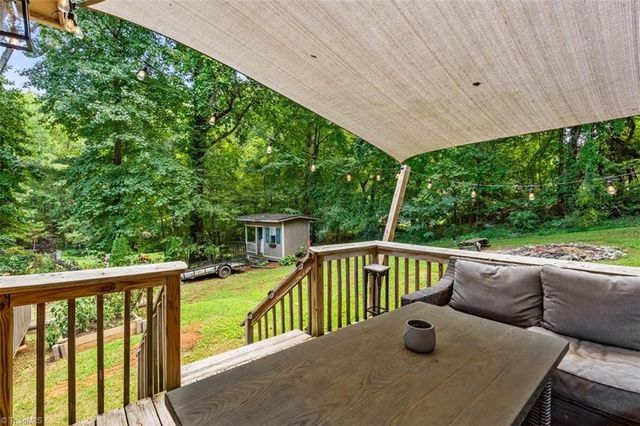7317 Farmbrook Place, Thomasville, NC 27360