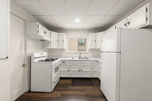 25 E Parkside Avenue, Lombard, IL 60148