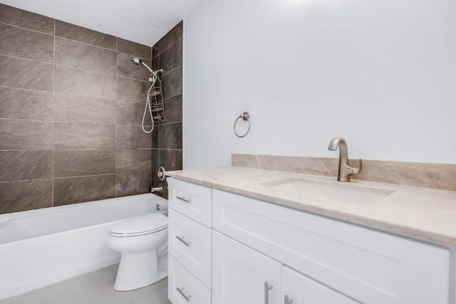 12865 Kingsway Road, Wellington, FL 33414