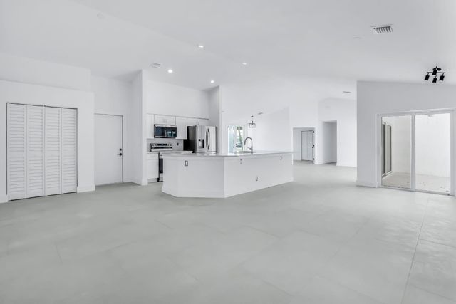 12865 Kingsway Road, Wellington, FL 33414