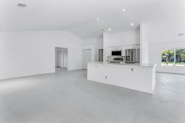 12865 Kingsway Road, Wellington, FL 33414