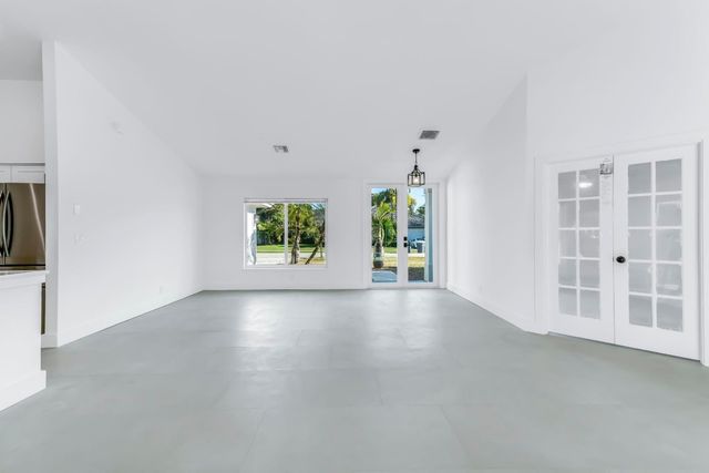 12865 Kingsway Road, Wellington, FL 33414