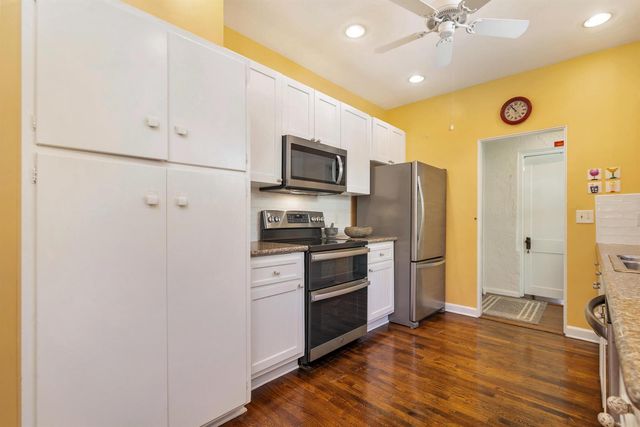 714 Sunset Road, West Palm Beach, FL 33401