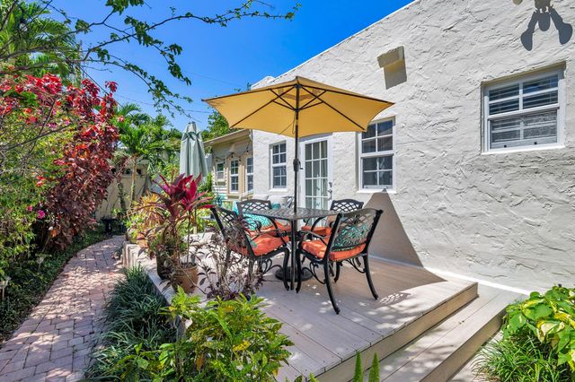 714 Sunset Road, West Palm Beach, FL 33401