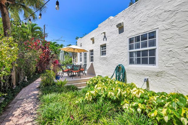 714 Sunset Road, West Palm Beach, FL 33401