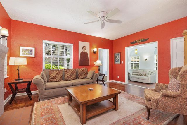 714 Sunset Road, West Palm Beach, FL 33401