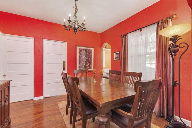 714 Sunset Road, West Palm Beach, FL 33401
