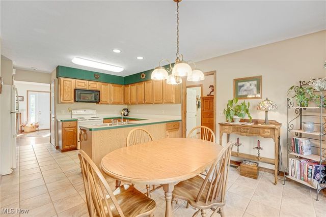 3123 Killingworth Lane, Twinsburg, OH 44087