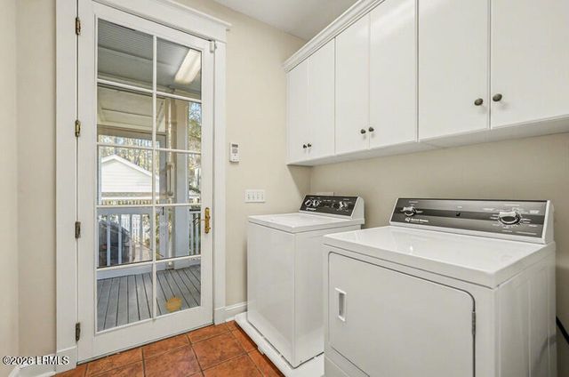 9 Newpoint Road, Beaufort, SC 29907