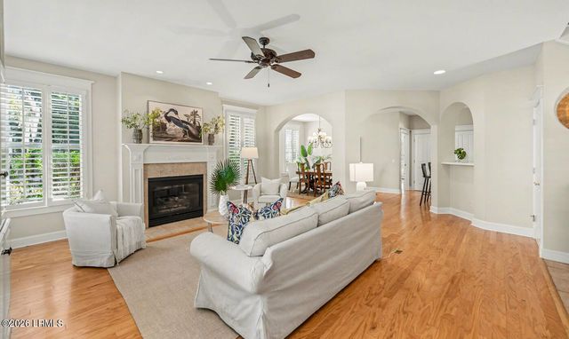 9 Newpoint Road, Beaufort, SC 29907