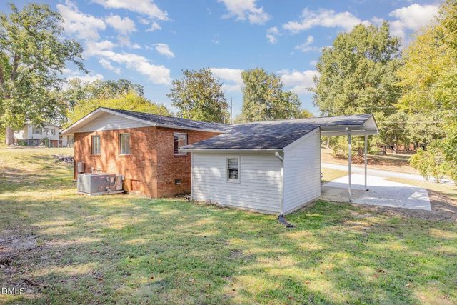 2400 Remington Road, Raleigh, NC 27610