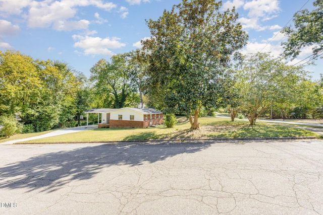 2400 Remington Road, Raleigh, NC 27610