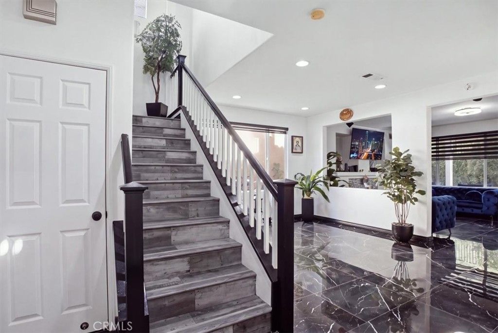 27700 Thalia Lane, Canyon Country, CA 91351 — photo 4