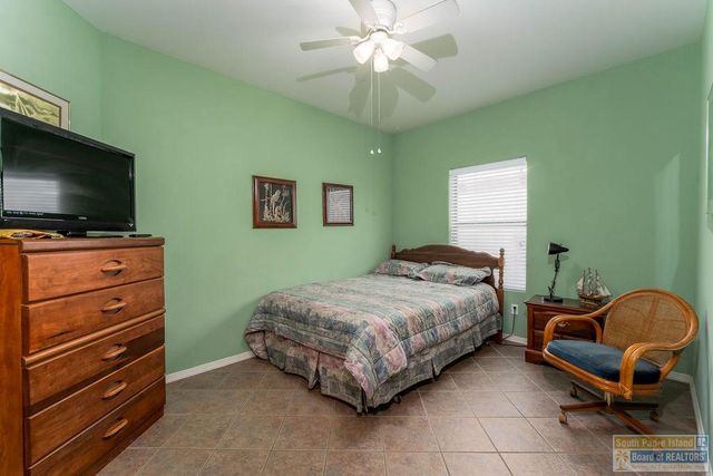 18 Torrey Pines Dr., Laguna Vista, TX 78578