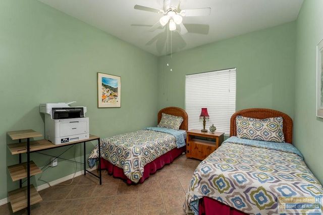 18 Torrey Pines Dr., Laguna Vista, TX 78578