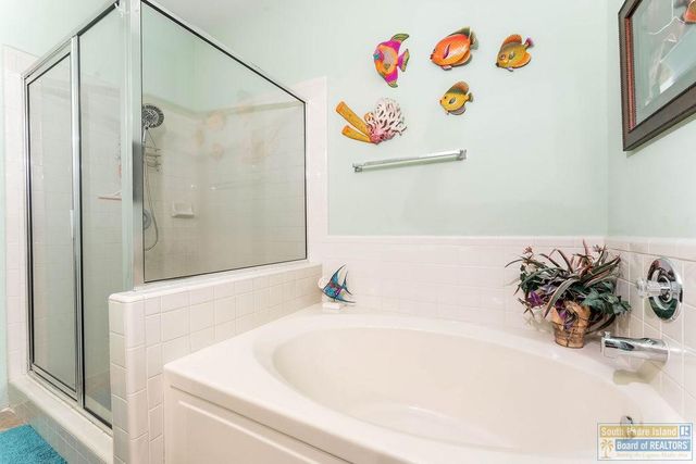 18 Torrey Pines Dr., Laguna Vista, TX 78578